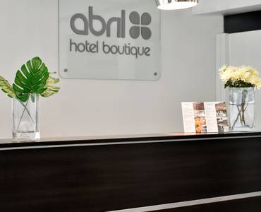 Hotel Abril
